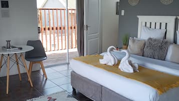 Habitación doble Deluxe, vista al jardín | Wifi gratis
