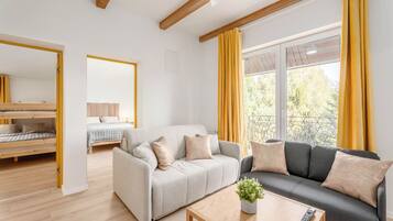 Appartamento, balcone, vista giardino | Soggiorno