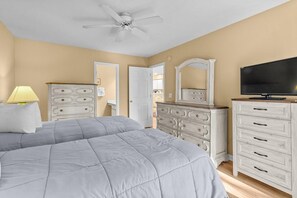 2 bedrooms, internet, bed sheets