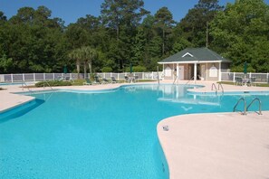Pool - 2 Bedroom Golf Villa in Pawleys Island (Pawleys Island)