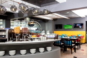 Sudah termasuk sarapan prasmanan setiap hari