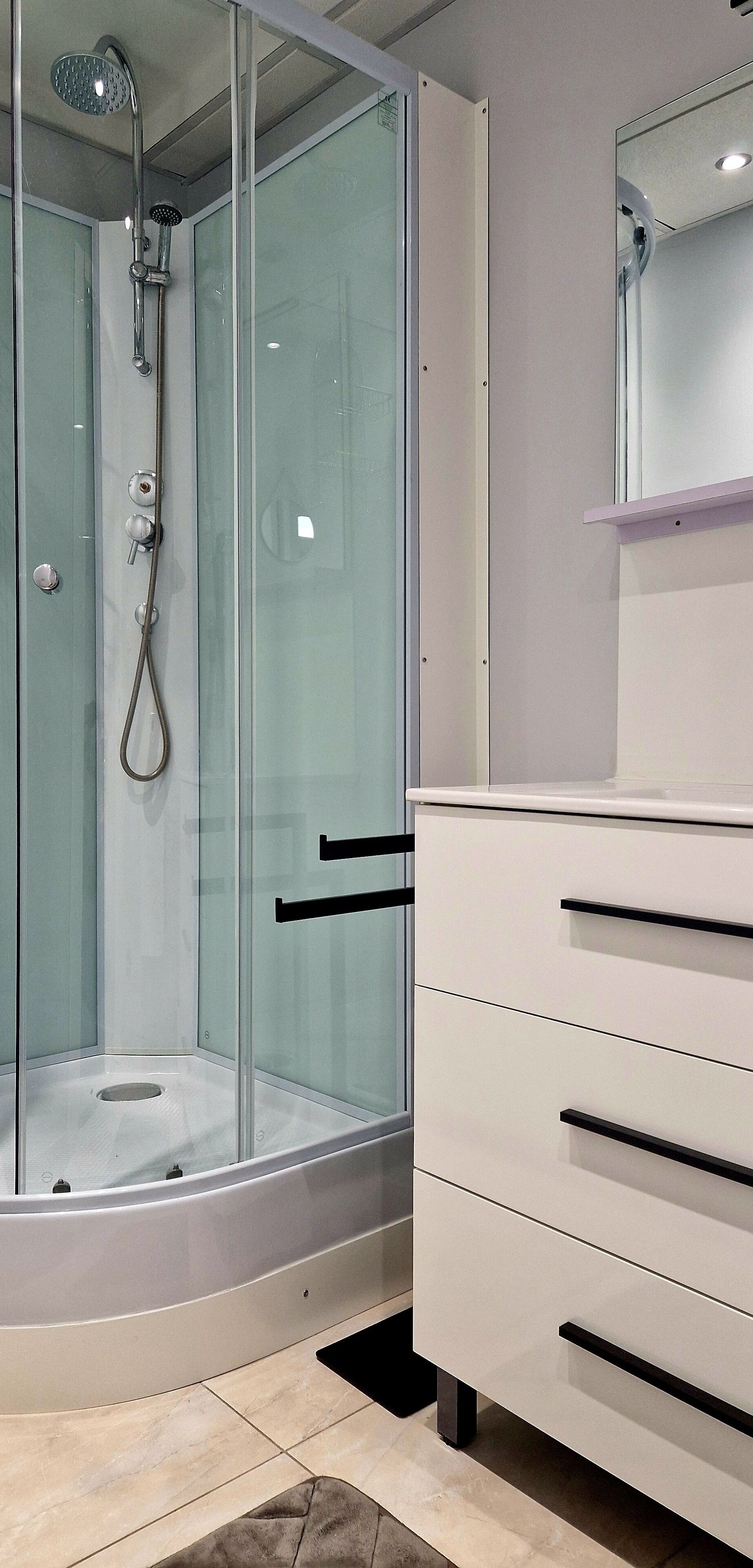 Bruser, håndklæder, Toiletpapir