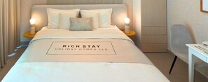 1 bedroom, iron/ironing board, WiFi, bed sheets - Pristine Studio in Prive Residence, Dubai Hills (Dubai)