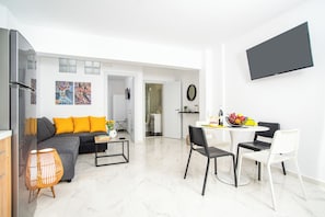 Athinais Suites A4 | Esszimmer