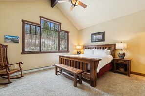 4 室のベッドルーム、アイロン / アイロン台、WiFi (無料)、ベッドシーツ