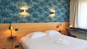 Superior Double or Twin Room, River View | Blackout curtains, soundproofing, iron/ironing board, free WiFi