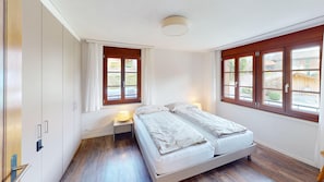 Apartment, 1 Bedroom | 2 bedrooms, free cribs/infant beds, free WiFi, bed sheets