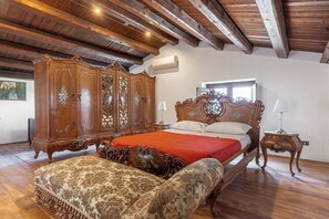 Apartment, Patio | Iron/ironing board, free WiFi