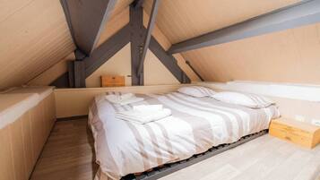 2 bedrooms, iron/ironing board, travel crib, WiFi