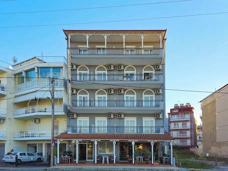 Front of property. Niki Hotel Paralia