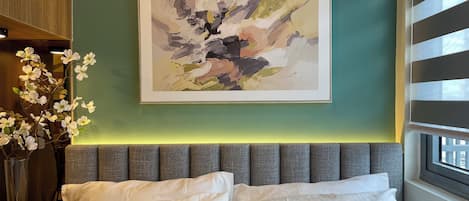 1 dormitorio, tabla de planchar con plancha, wifi y ropa de cama