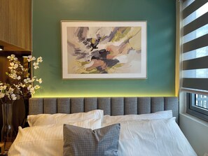 1 slaapkamer, een strijkplank/strijkijzer, wifi, beddengoed