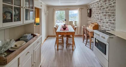 Nice home in Hovsherad with WiFi