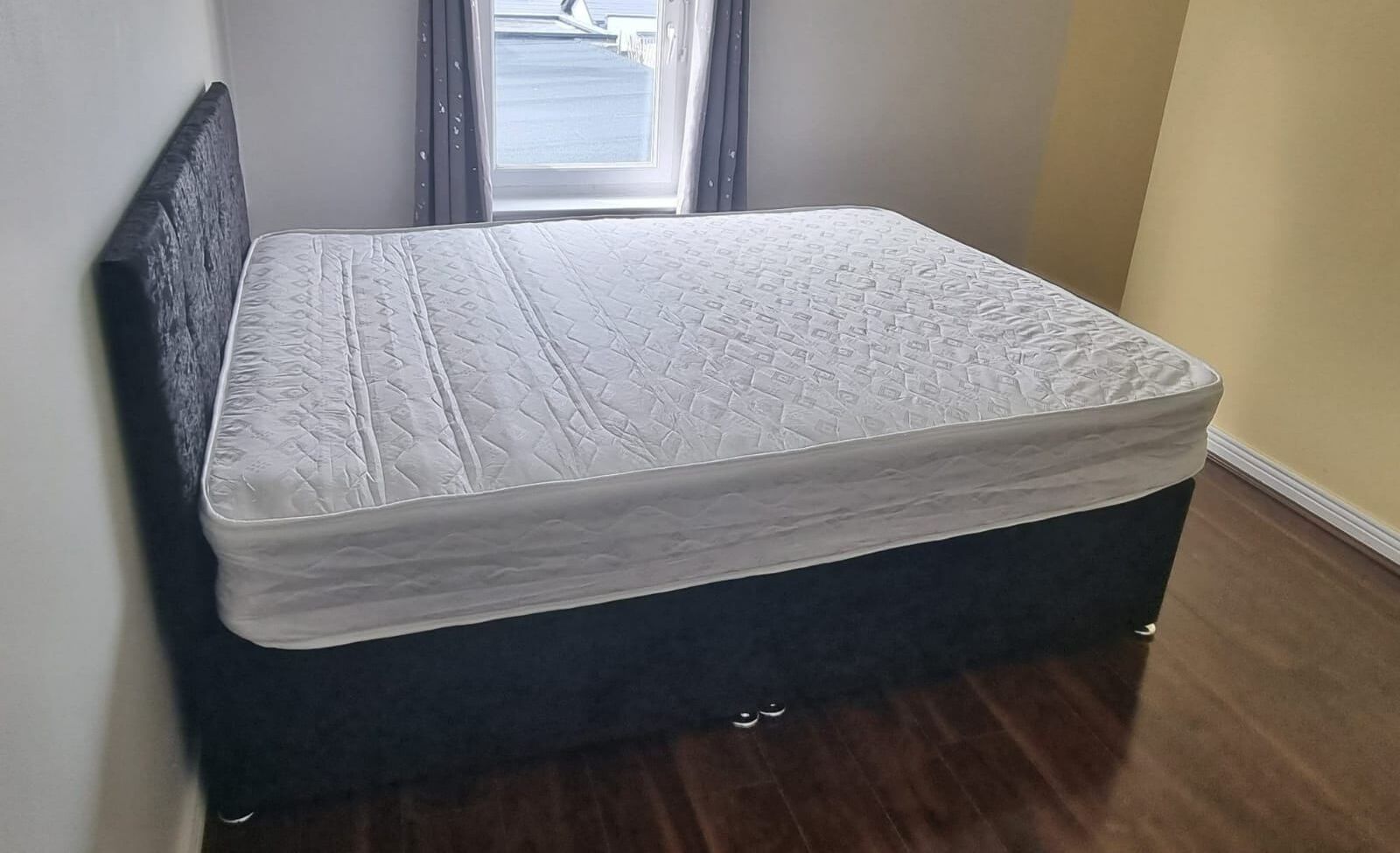 Rumah | 3 kamar tidur, Wi-Fi gratis, dan seprai linen