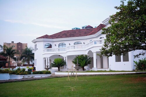 Les Jardins de René - London