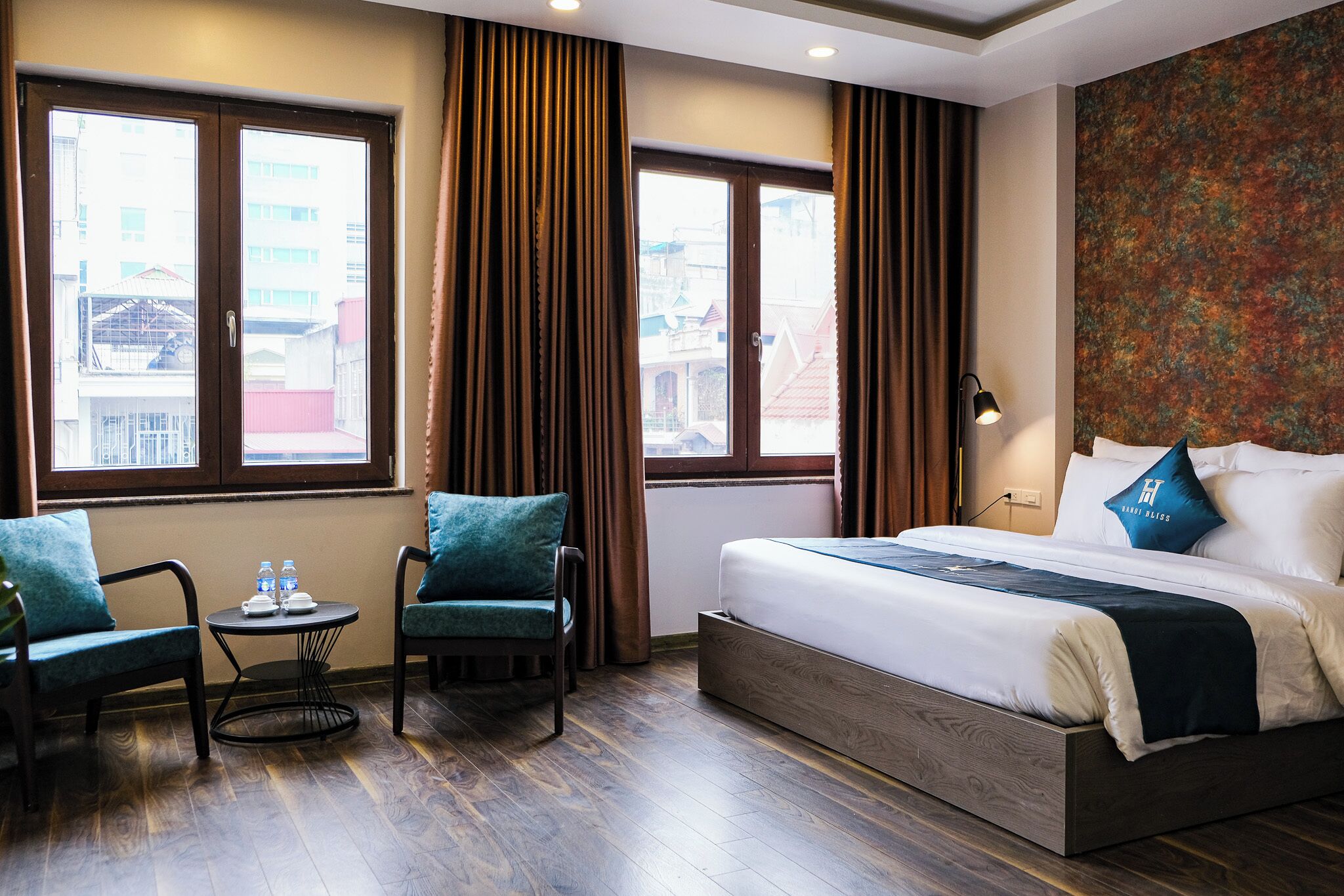 Desk, iron/ironing board, free WiFi