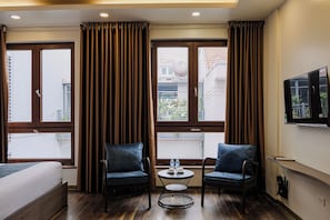 Superior Double Room | Desk, iron/ironing board, free WiFi - Hanoi Bliss Ba Dinh (Hanoi)