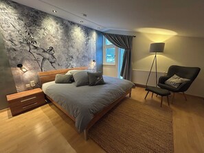 4 間睡房、熨斗/熨衫板、可攜式嬰兒床、免費 Wi-Fi