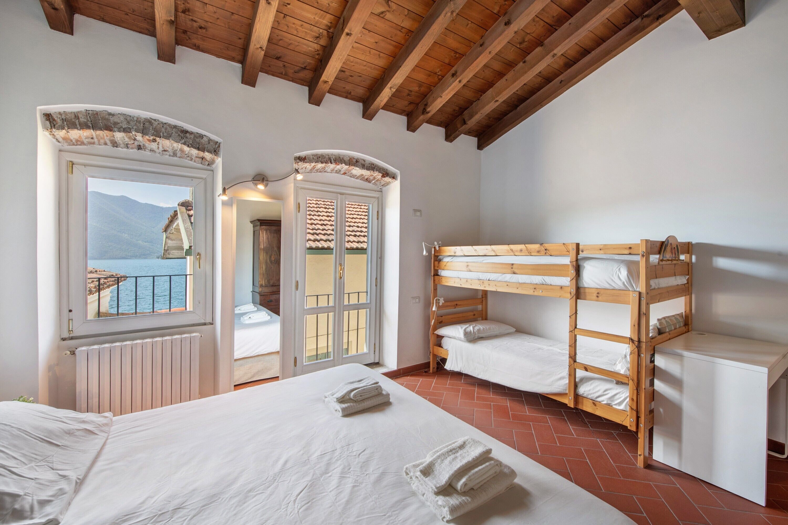 2 chambres, accès au Wi-Fi (inclus), literie fournie