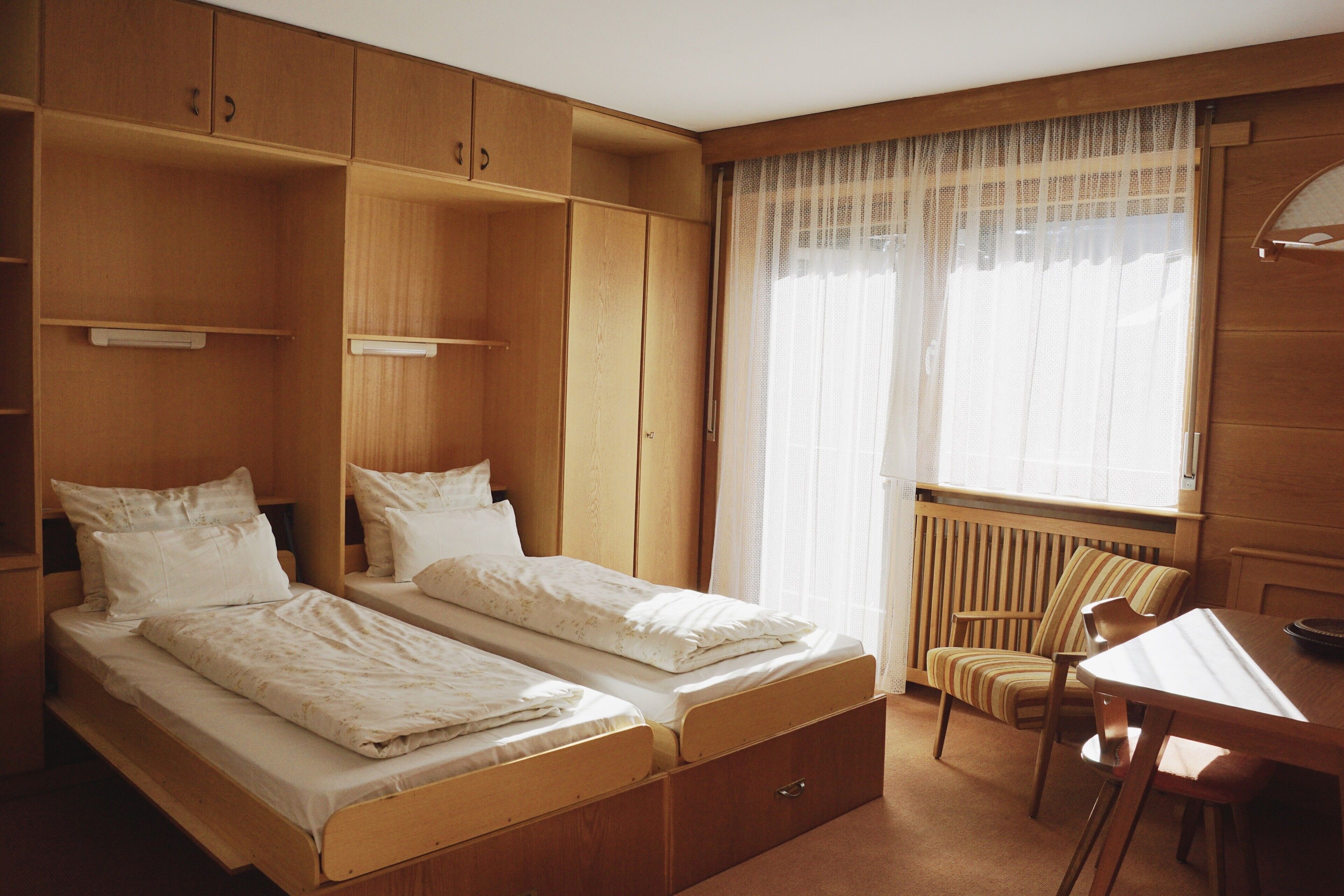 1 chambre, fer et planche à repasser, accès au Wi-Fi (inclus)