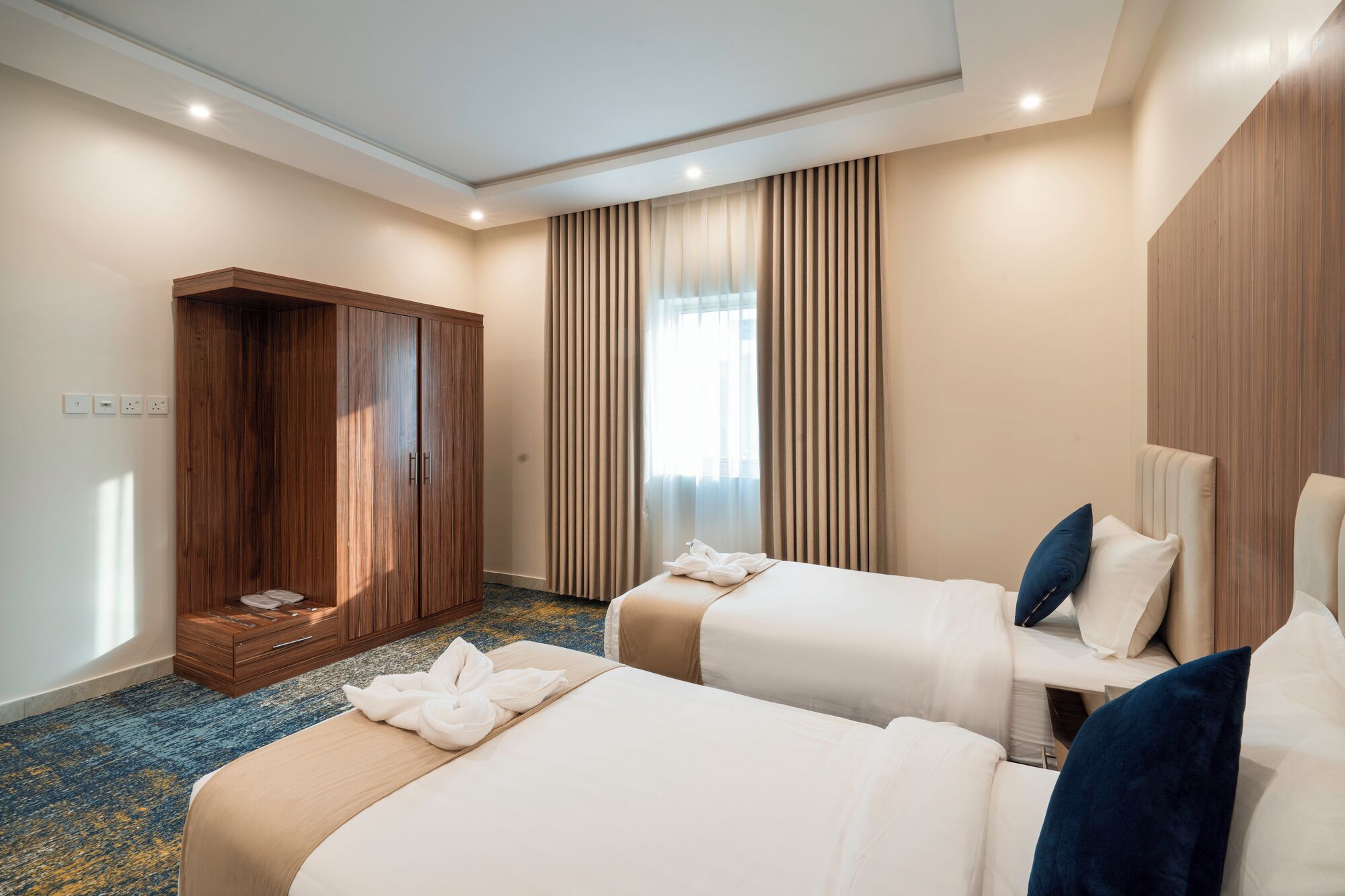 Egyptian cotton sheets, premium bedding, minibar, soundproofing