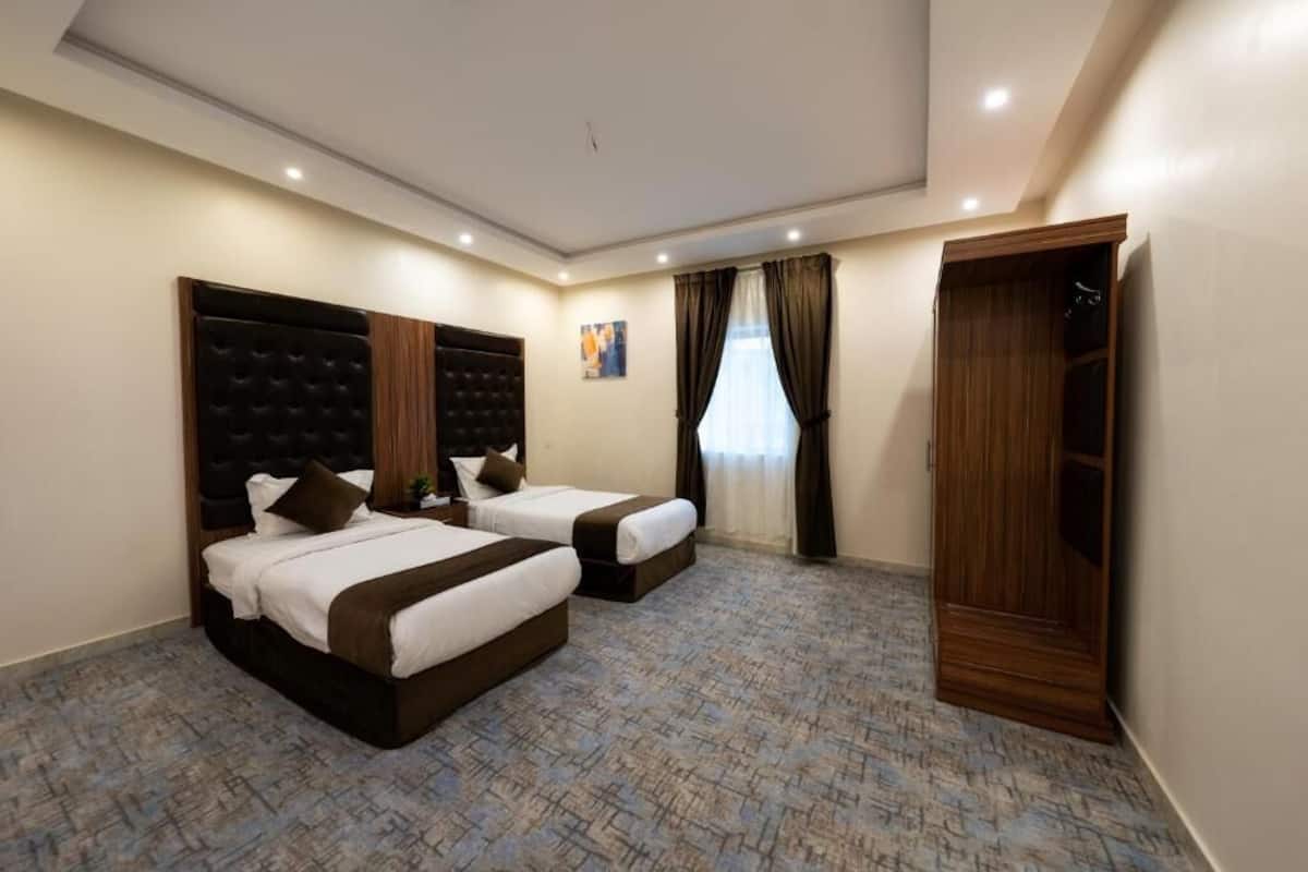 Egyptian cotton sheets, premium bedding, minibar, soundproofing