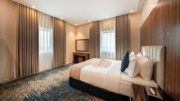Egyptian cotton sheets, premium bedding, minibar, soundproofing
