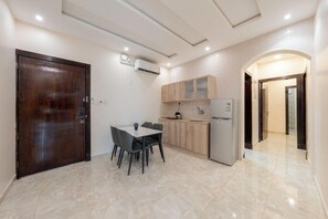 Suite familiar | Sábanas de algodón egipcio, ropa de cama de alta calidad, minibar