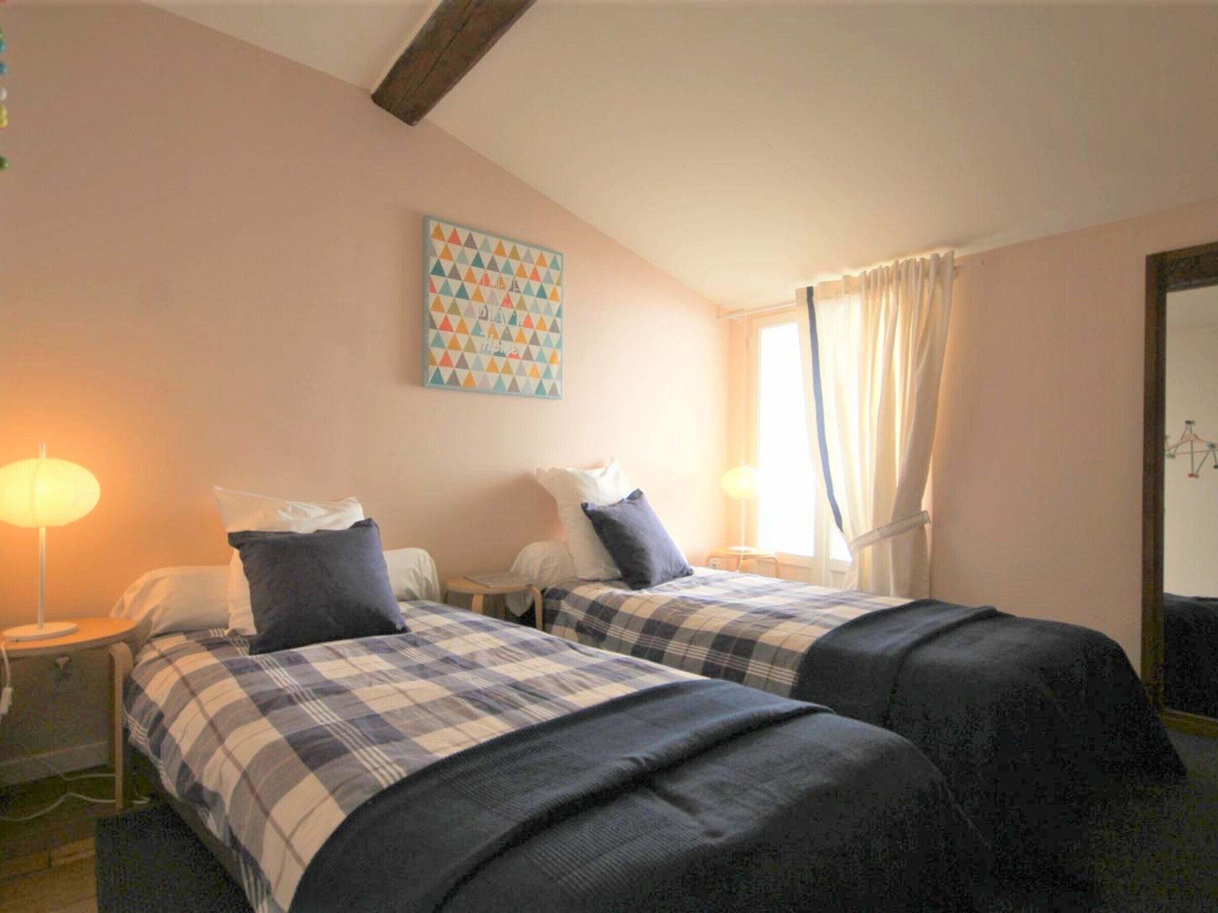 2 bedrooms, free WiFi