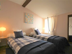 2 bedrooms, free WiFi - Charming cottage with WIFI near Paris (Mareil-Marly)