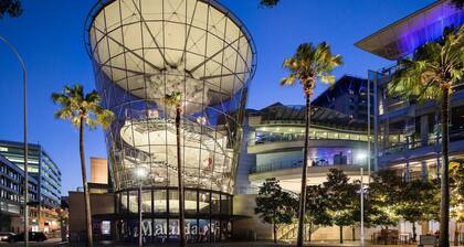 Luxe Living Terrace by The Star: 3-Level Luxury in Sydney's Vibrant Heart