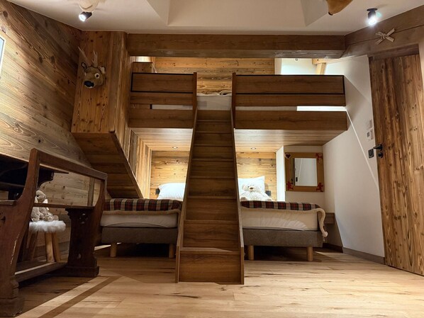 5 bedrooms, free WiFi