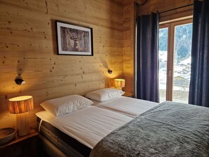 4 chambres, accès au Wi-Fi (inclus)