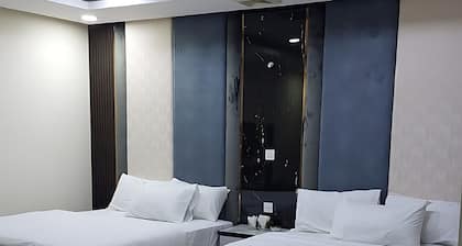 Executive Grand Royal