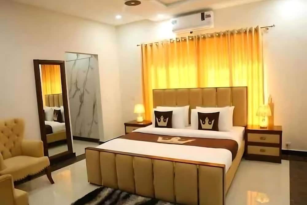 Executive Grand Royal