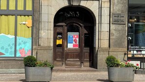 Uklassifisert bilde, 3 av 27, knapp