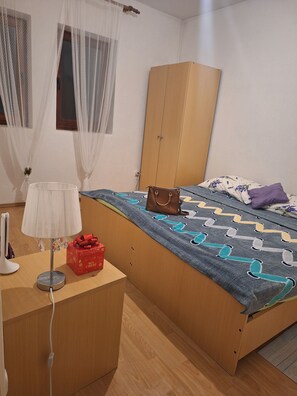 3 Schlafzimmer, Bügeleisen/Bügelbrett, WLAN, Bettwäsche
