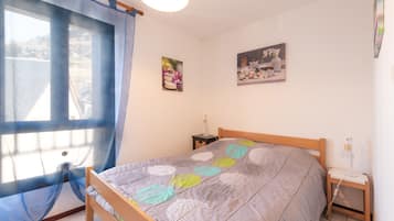 3 bedrooms, iron/ironing board