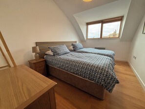 2 sovrum, strykjärn/strykbräda, wi-fi och sängkläder