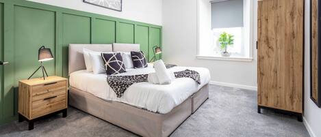 2 makuuhuonetta, äänieristys, silitysrauta/-lauta, ilmainen Wi-Fi