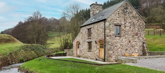 Shepherd's Cottage -  a beautiful cottage sleeping 2 guests
