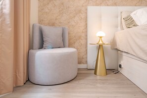 1 chambre, fer et planche Ă repasser, Wi-Fi gratuit, draps fournis