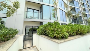 Exterior - Easygo-indulging 1bdr Sobha Waves (Dubai)