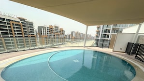 Pool - Easygo-indulging 1bdr Sobha Waves (Dubai)
