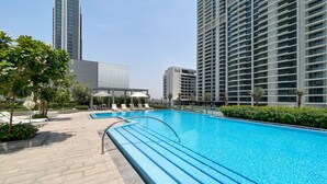 室外游泳池