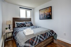 1 chambre, fer et planche à repasser, lit parapluie, Wi-Fi gratuit