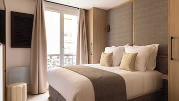 Family Apartment | Blackout drapes, iron/ironing board, free WiFi