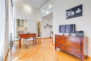 Apartment, 2 Bedrooms, Non Smoking | Living area