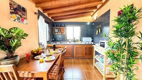 Holiday Home 'Casa Pavón De La Fortaleza Chipude' with Sea Views, Private Terrace and Wi-Fi