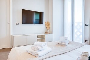 Fer et planche à repasser, Wi-Fi, draps fournis